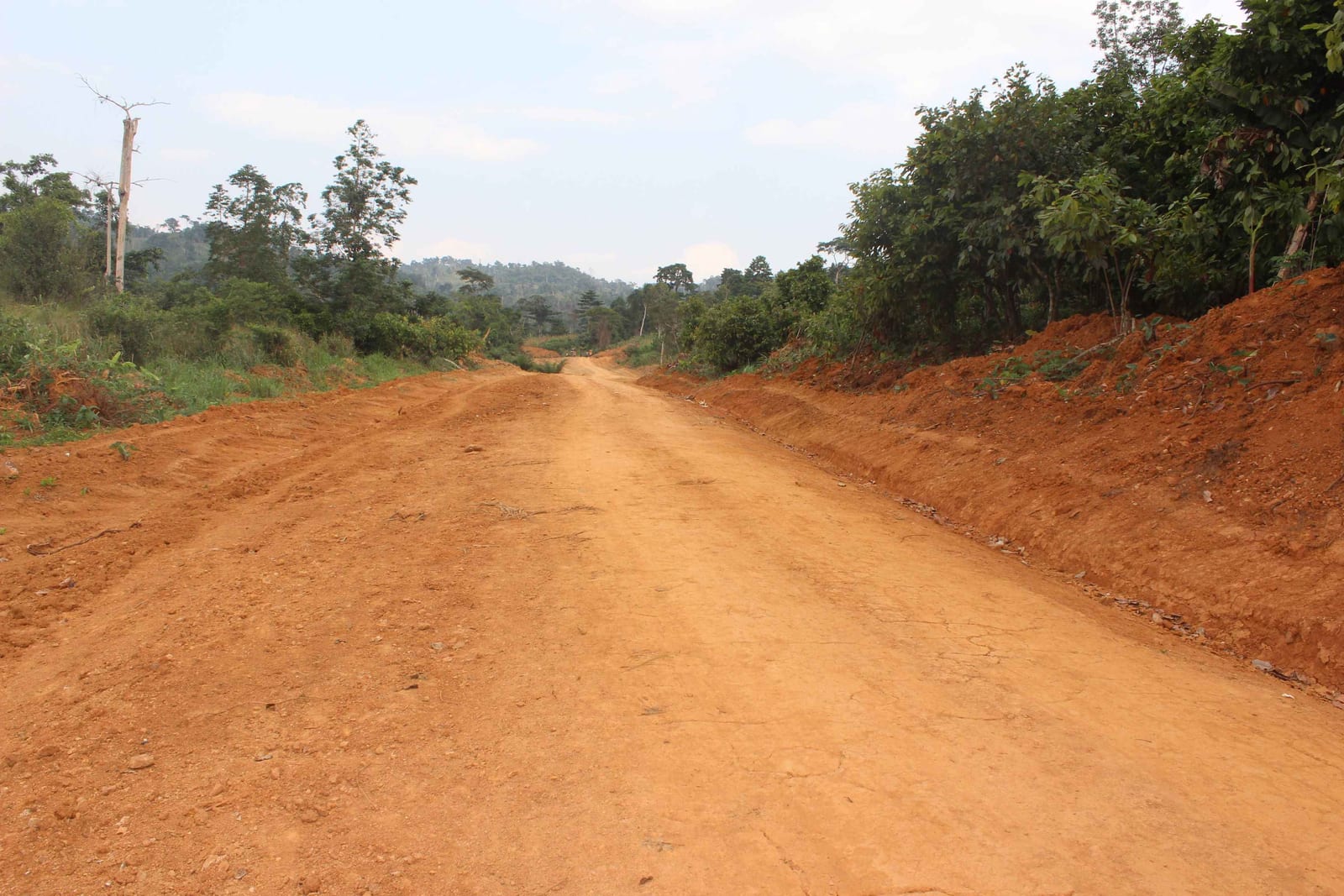 Bitumen Surfacing of Kyebi-Apoosi, Tuwohofo and Aniabena Feeder Road (10.5 Kms)