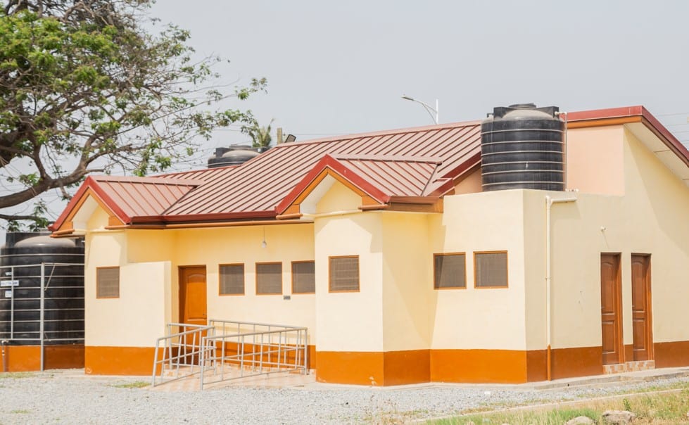 12-Seater W/C Toilet with Mechanized Borehole at Mamprobi Sempe Cluster of Schools