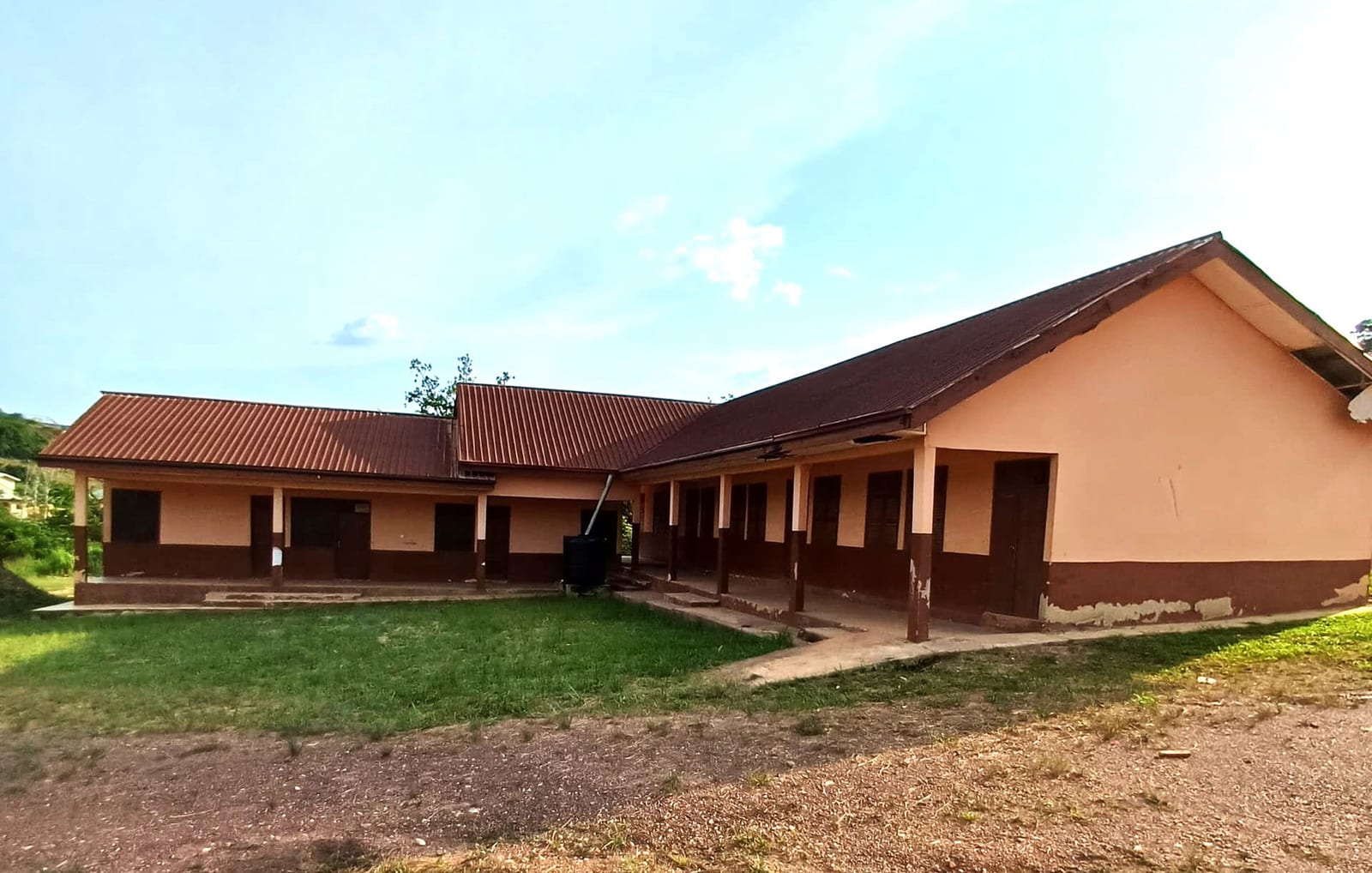 3-Unit Classroom Block with Office Store at Omanpe