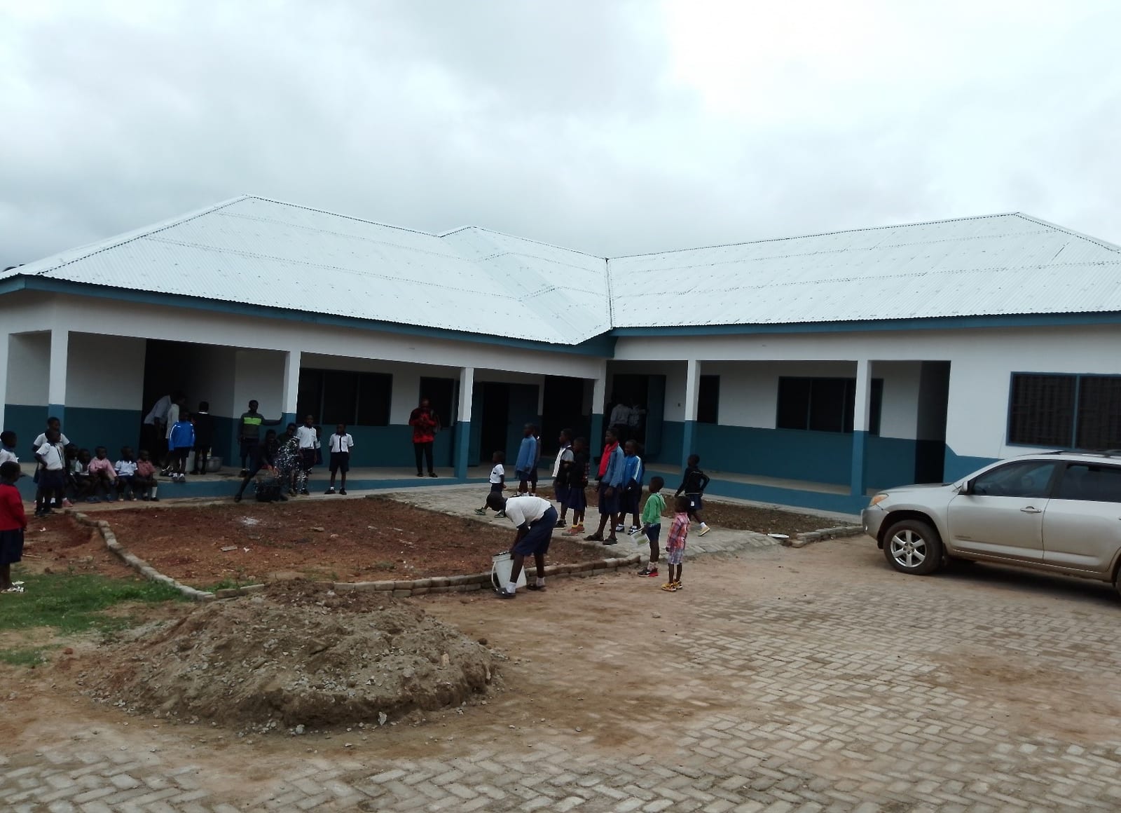 Construction of 1No. 3-Unit Classroom Block with Office at Agogo Pentecost JHS