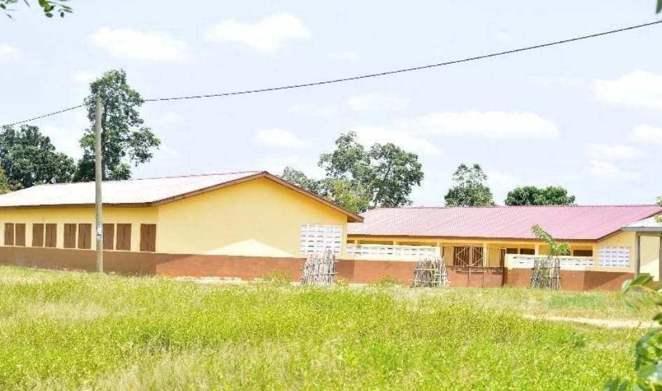 6-Unit Classroom Block with Office, Store, Library and 10-Seater W/C with Mechanized Borehole at Akim Eshiem