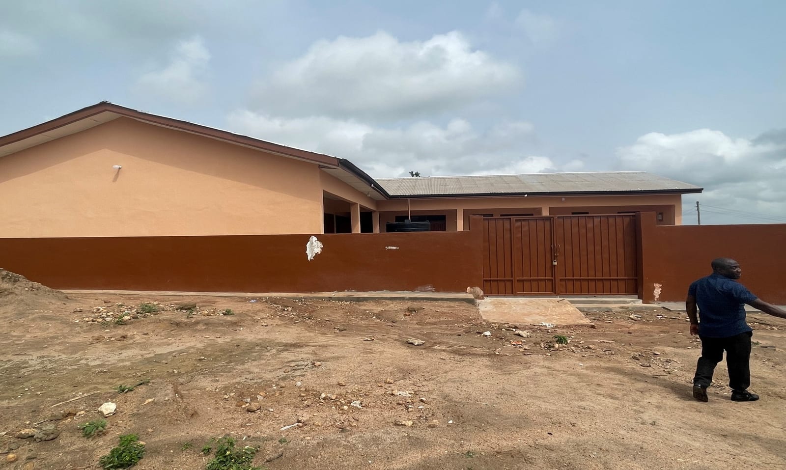 Basic School Project at Gyasikrom