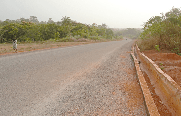 Upgrading of Ayimom Junction to Ayimom Link Road (3.3km)