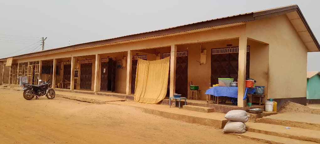 Construction of 1No. 10-Unit Lockable Market Stores at Kwamekrom