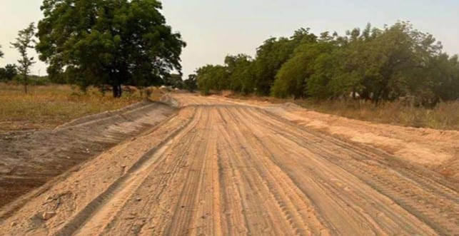 Opening and Grading of the Tono-old Quarters to Achanyeri Goayie Feeder Road (3.2km)