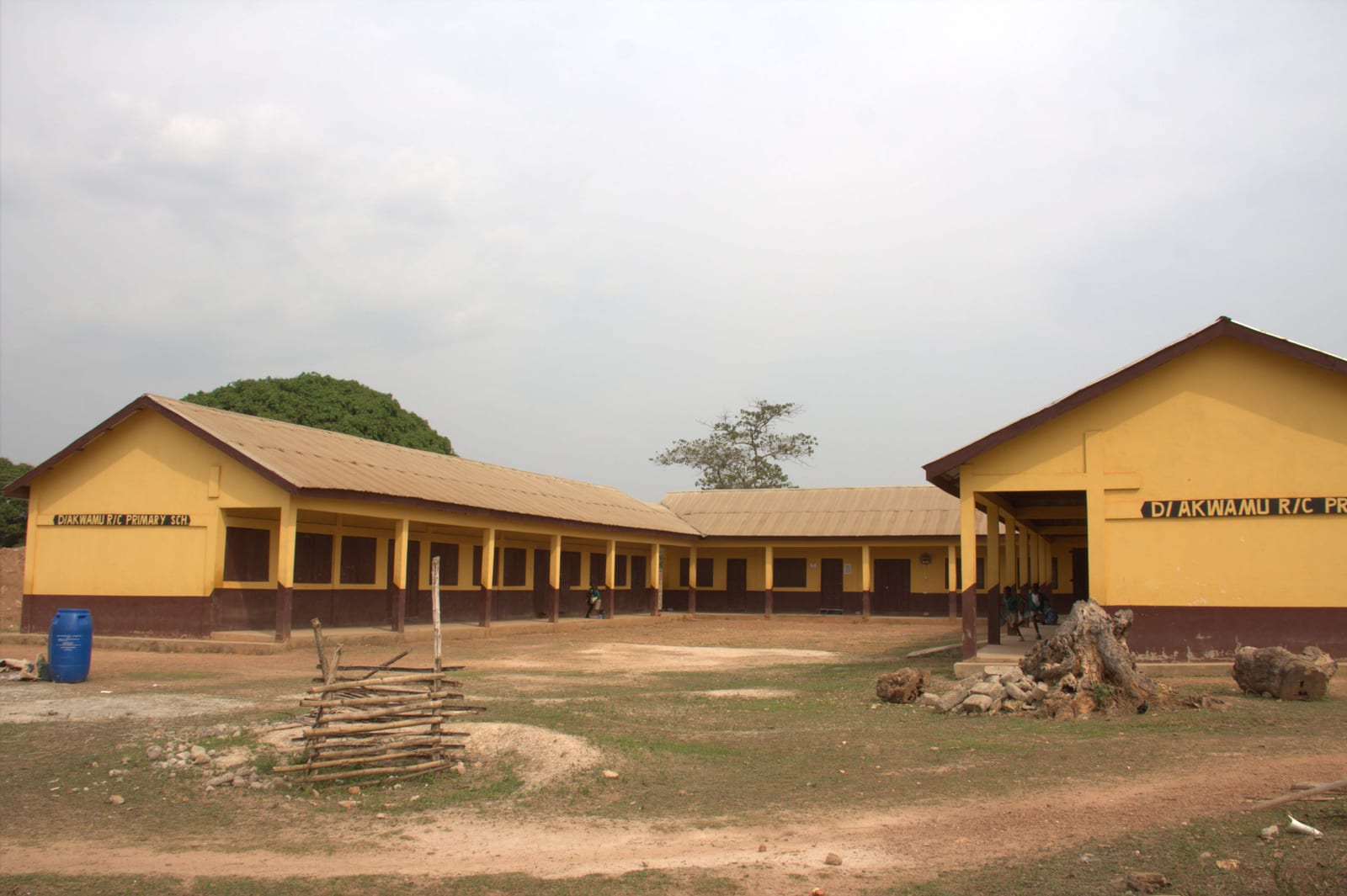 1No 6-Unit Classroom Block with Anciliary Facilities at Dormaa Akwamu R/C Prim. Sch.