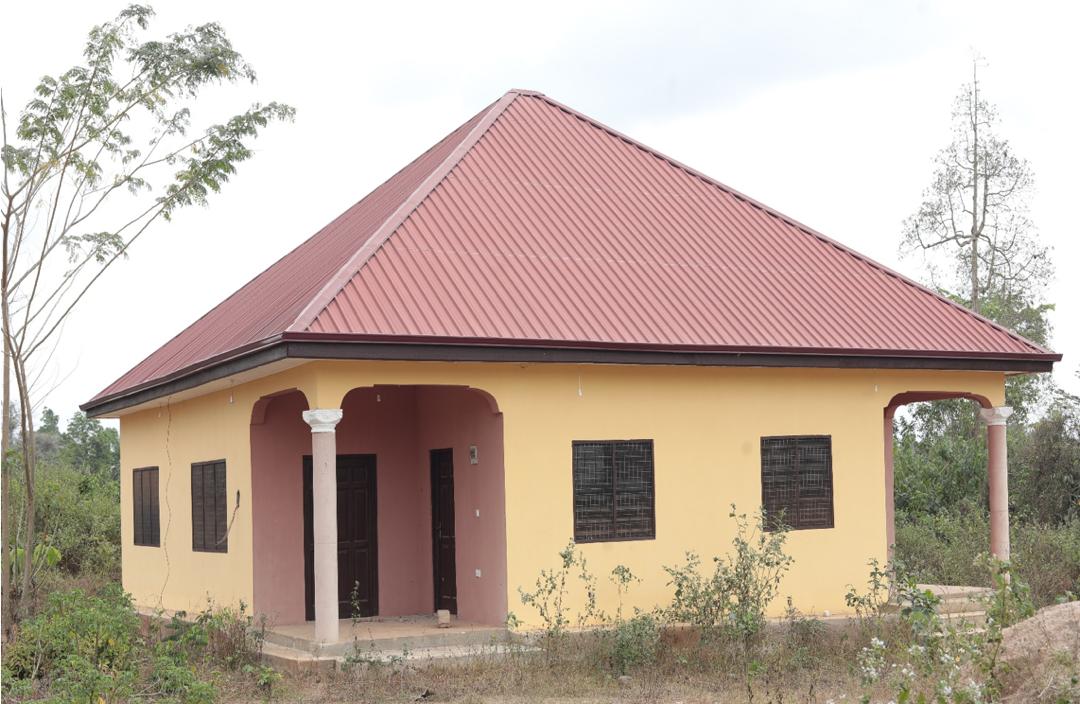 Construction of 10 seater toilet facility at Kwakuanya