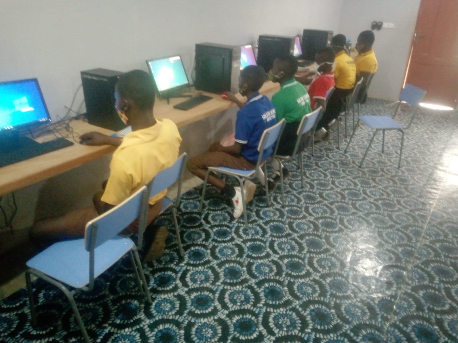 Distribution of Computers to Bomfa M/A JHS