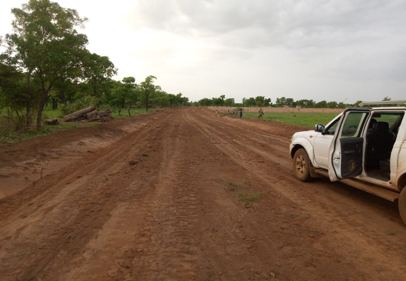 Re-shaping of Simoli - Gbutugu Yepalsi Feeder Road