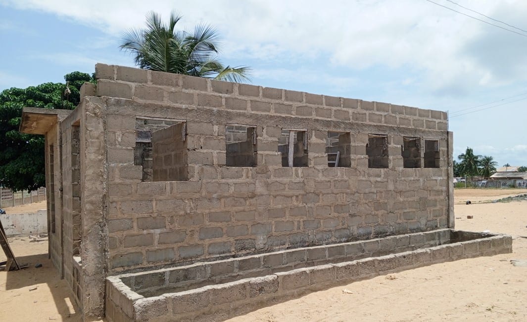 1No. 12-Seater W/C Toilet Facility at Keta Fort