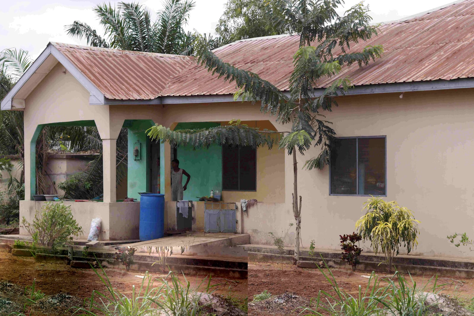 Construction of 1No. Temporary Shelter at Dzodzo