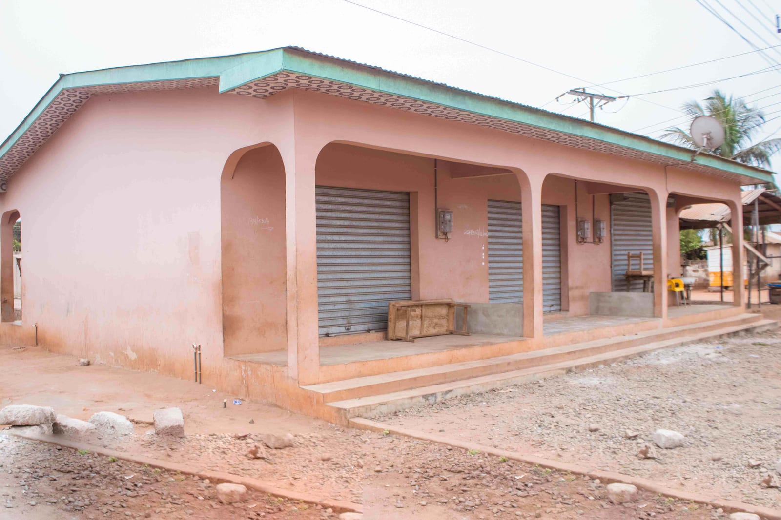 Construction of 1No. 6-Unit Lockable Stores at Penyi