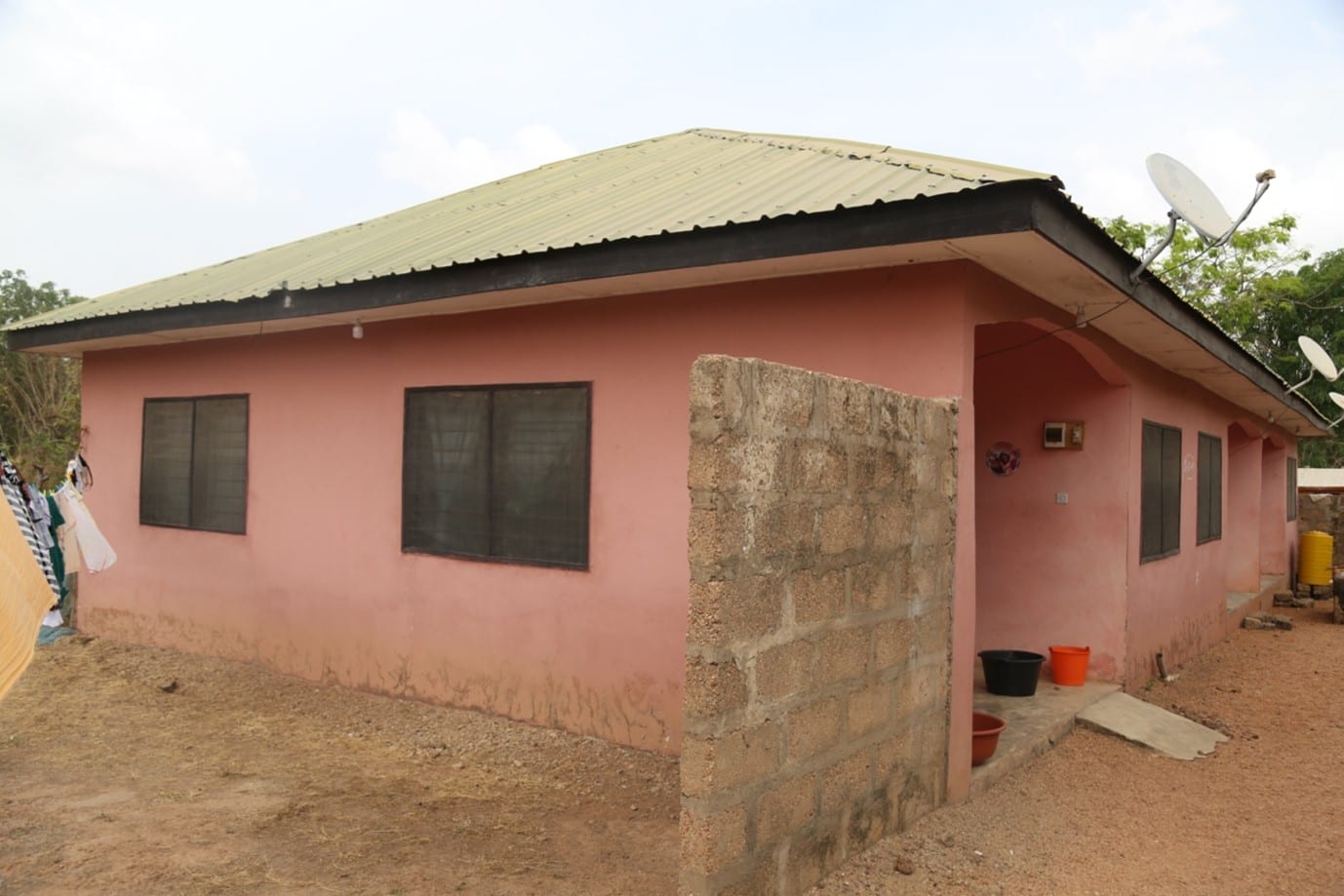Construction of Nurses Quarters at Kwakuae