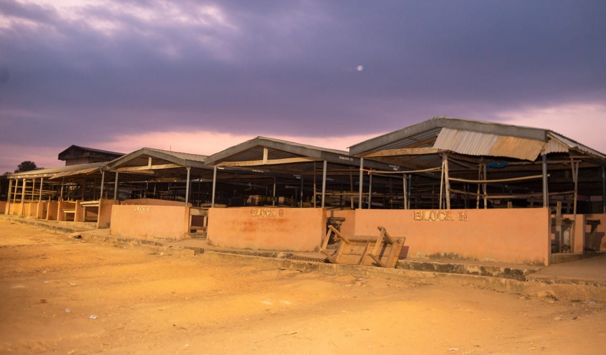 550-Unit Market Stalls at Kade