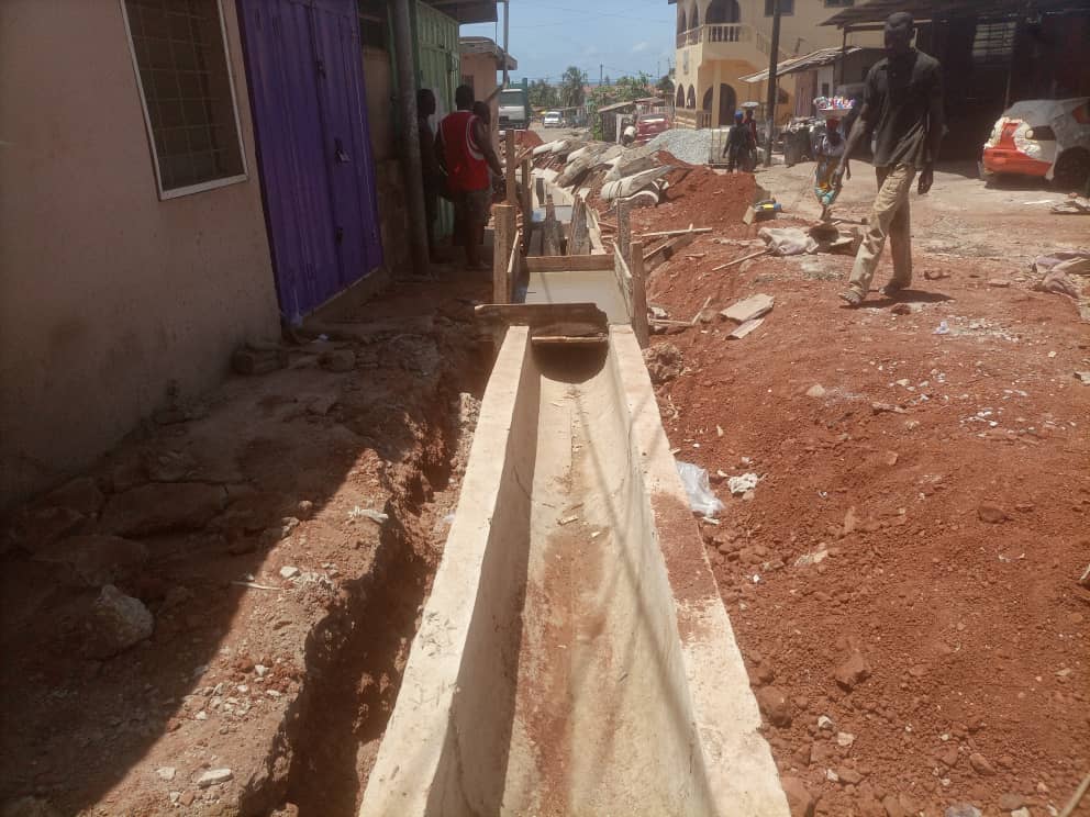 Construction of 200m road drain at Brotherhood