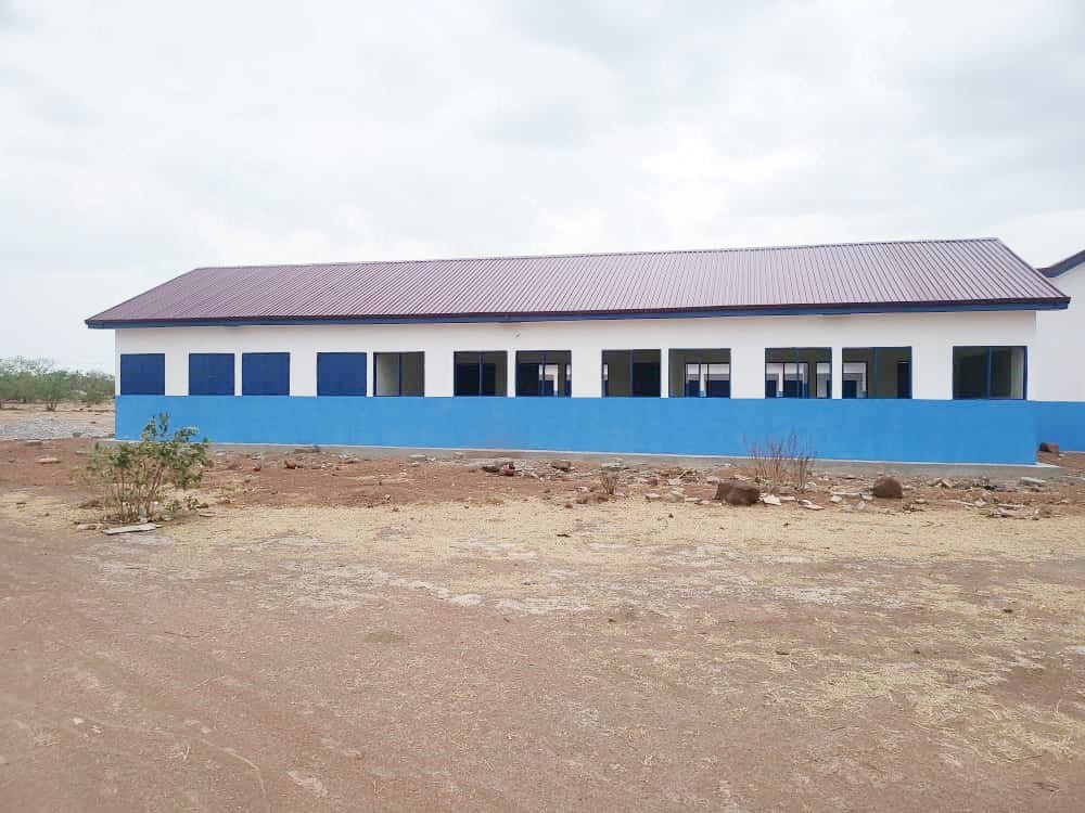 6-Unit Classroom Block, 12-Seater KVIP Toilet and Drilling and Mechanization of 1 Borehole at Yiziesi