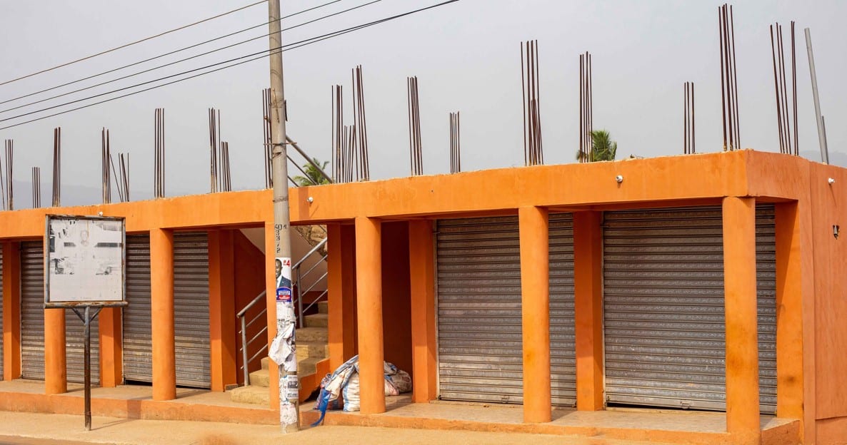 1No. 5 Unit Lockable Stalls at Effiduase Market Phase 1 (Ground floor)