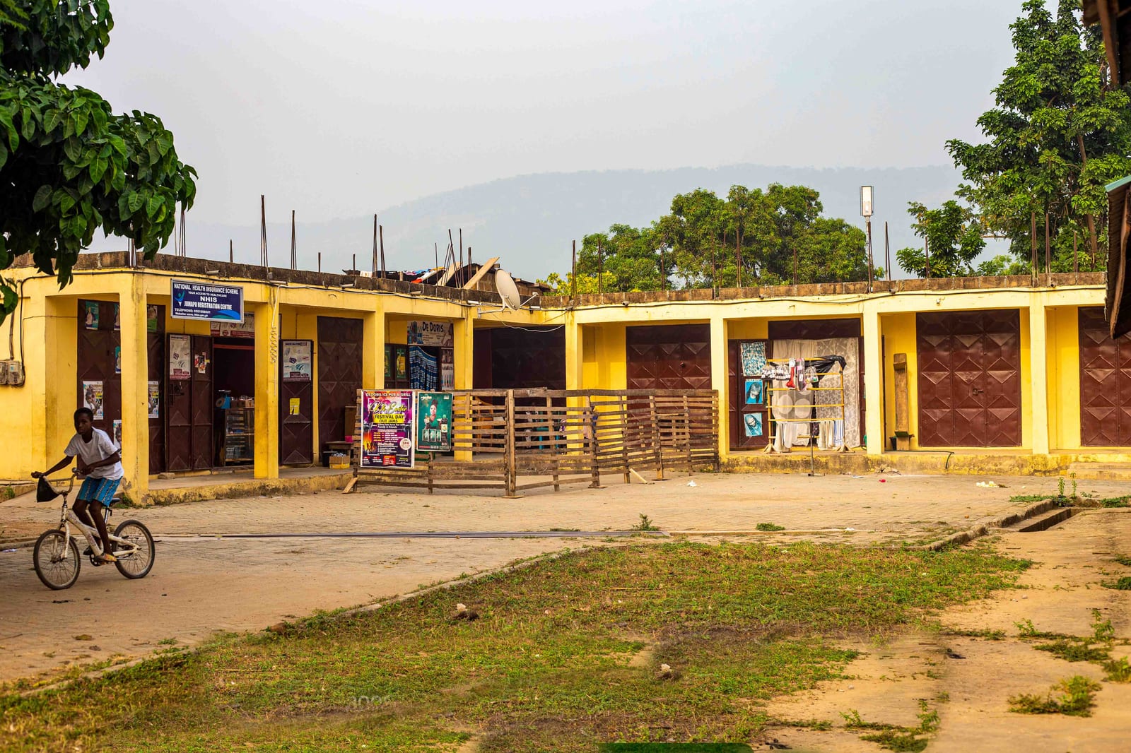 Construction of 1No. 10 Unit Lockable Stores With 300Square metre Pavement at Jumapo Market (Phase 1)