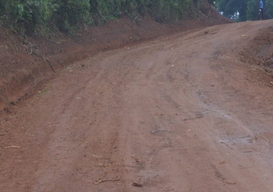 Reshaping of Asempaneye- Papasisi Feeder Road