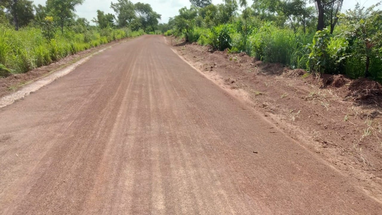 Reshaping of Baaya-Hiamankyini feeder road