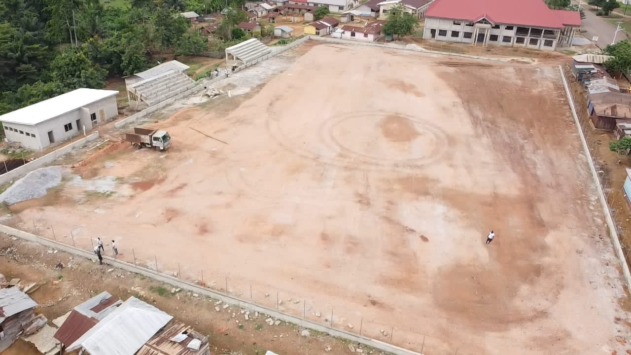 Construction of Astroturf at Akontombra