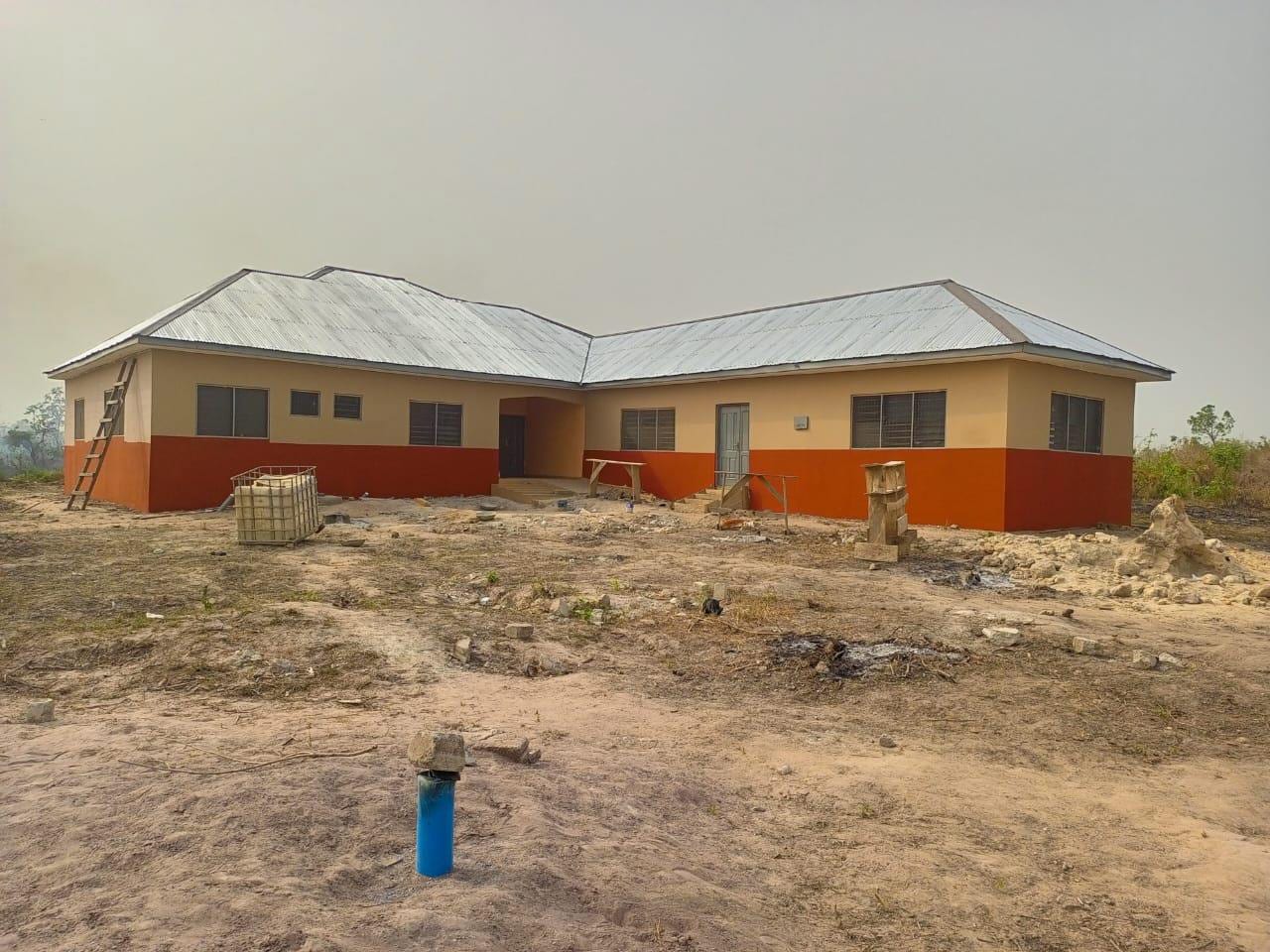 Construction of CHPS Compound with Handpump at Samso