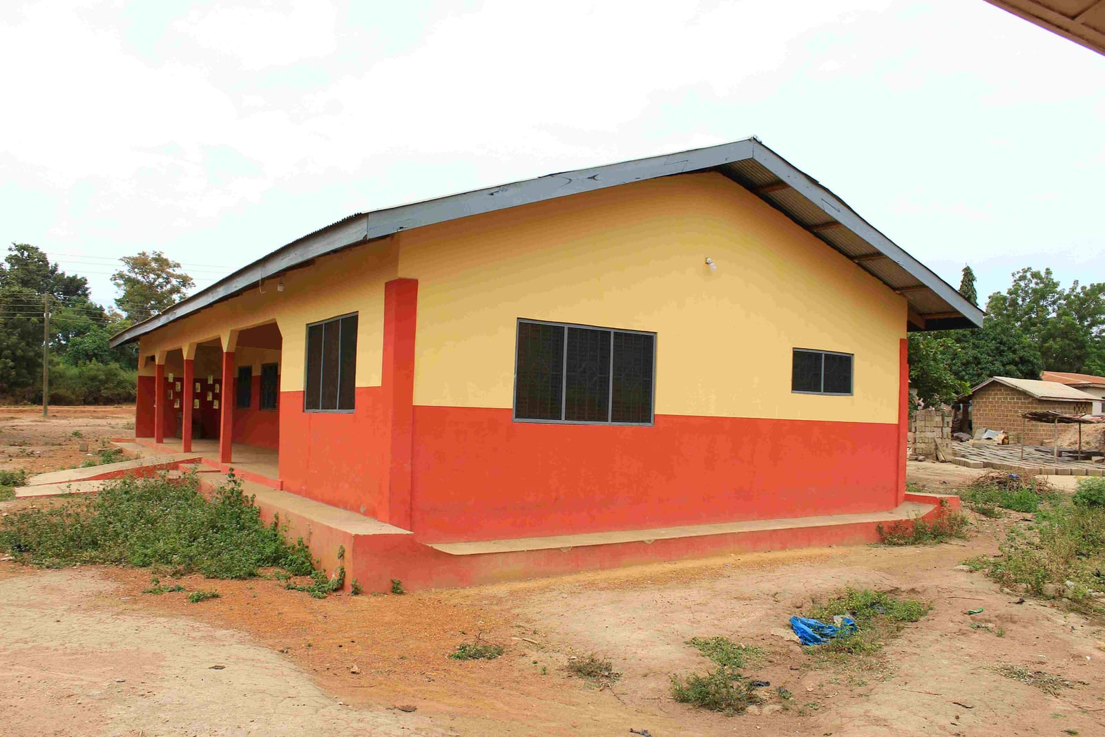 Construction of 3- Unit Classroom  Block at Brodi R/C Jhs School