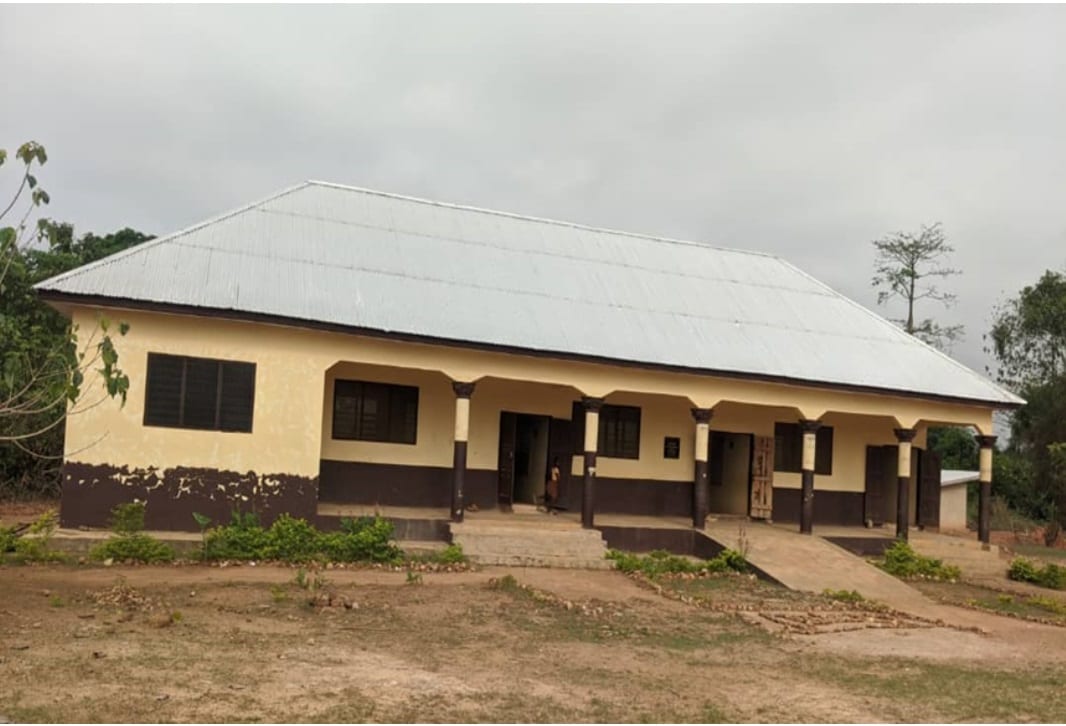 Construction of 3-unit Classroom Block with Ancillary Facilities at Akokoamon