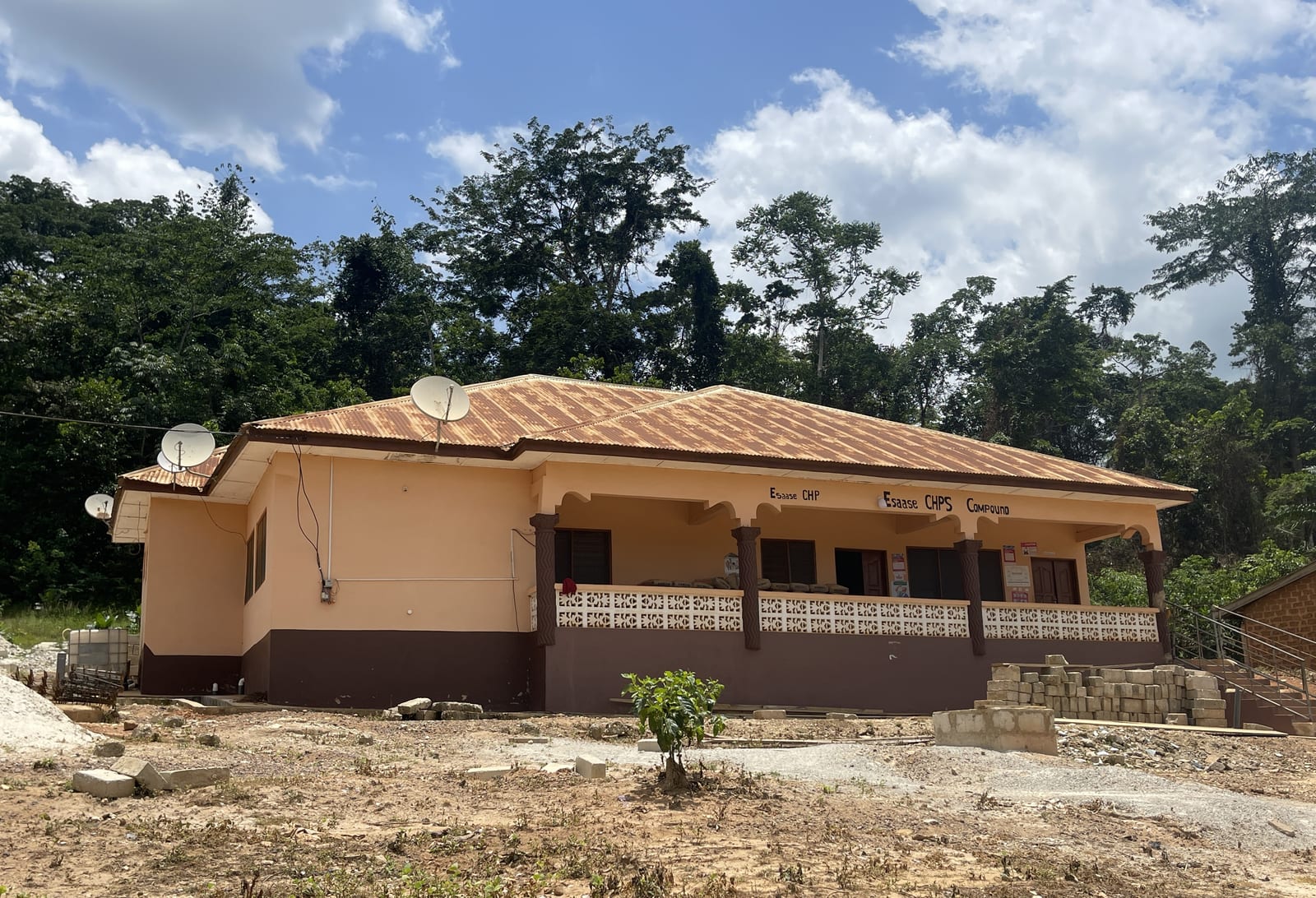 Construction of 1No. CHPS Compound at Esaase
