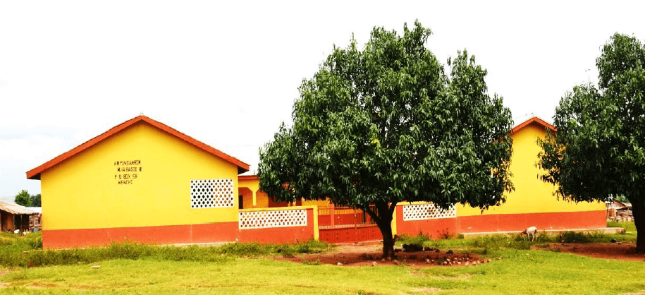 1No. 6 Unit Classroom Block at Amponsakrom M/A School